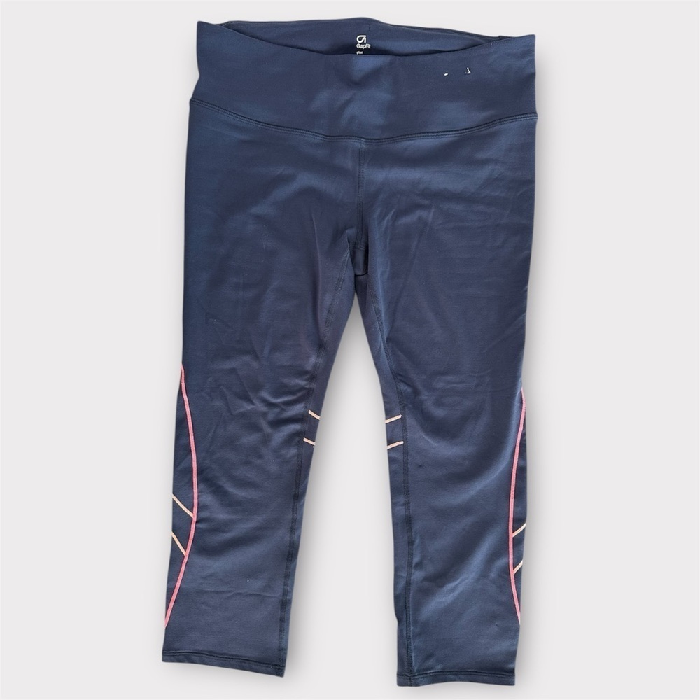 GapFit Black Capri Leggings with Coral Accent Lines (1040) - Picture 7 of 12